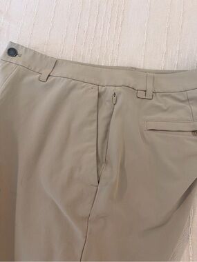 Mens Lulu lemon commission tech pants - size 34x30